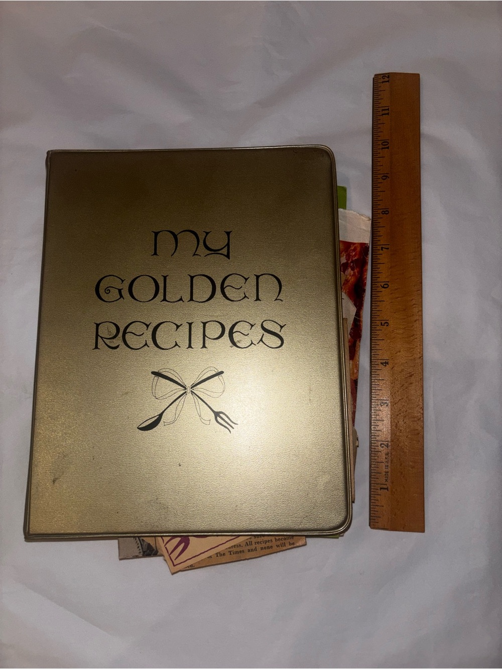 Vintage Wood Recipe Box + binder of notes, recipes and vintage clippings - Picture 11 of 14